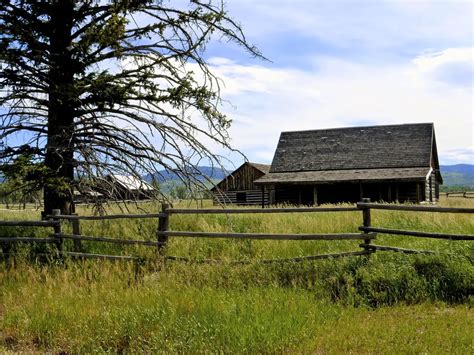 Call 1-800-234-3368. Learn strategic property design so that you are able to get the most out of your homesteading space. Including tips for one-, two- and four-acre homesteads. Originally ...